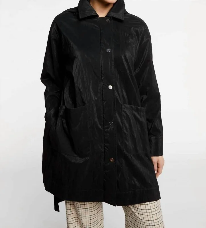 Marjorie Button Down Raincoat In Black