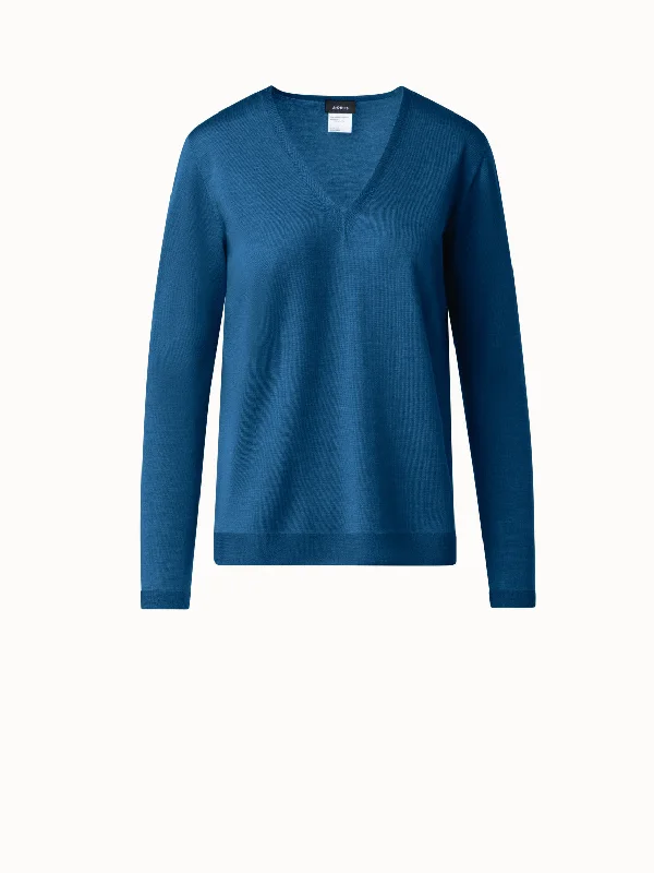 Seamless Cashmere Silk Knit V-Neck Sweater